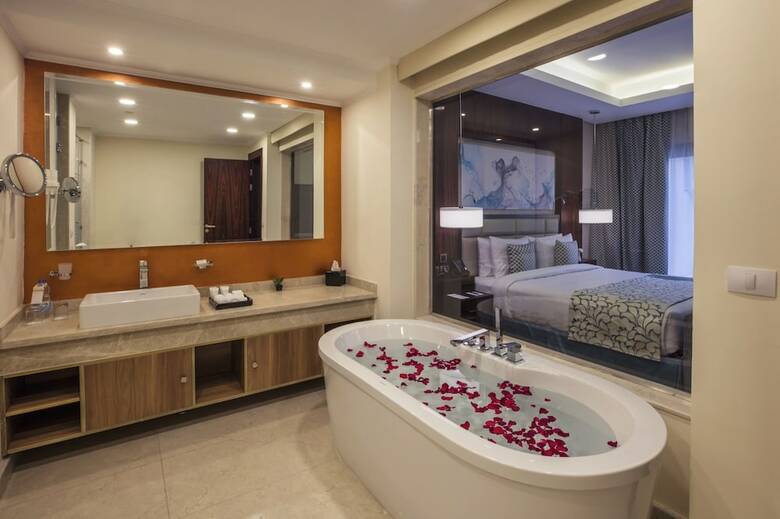 Triumph Luxury Hotel