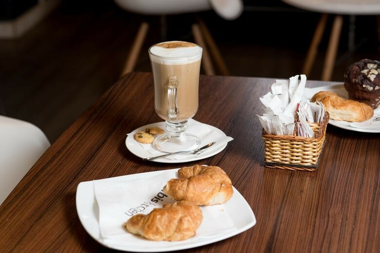 Hotel Ibis Santiago Estaci�n Central