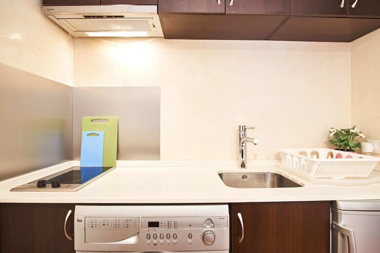 Apartamentos Conde Central Courtyard By Valcambre