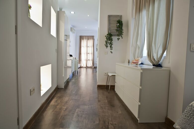 Apartamentos Barrio Santa Cruz Andando