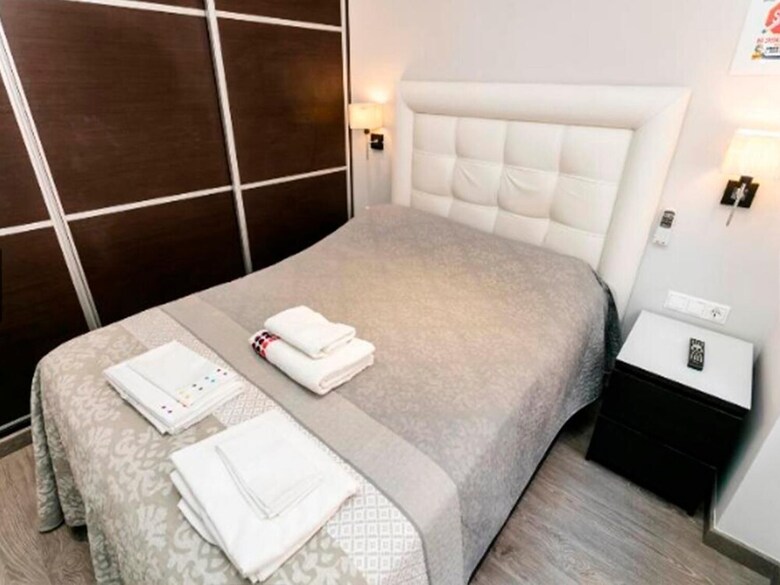 Apartamentos Malaga City Center2