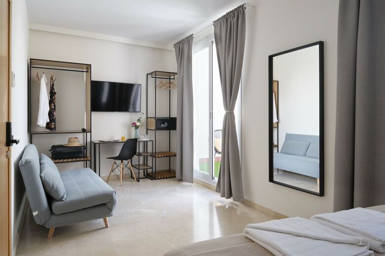 Hotel Sweet Sevilla Suites