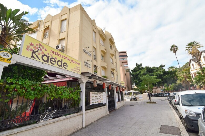 Apartamentos Letmalaga Lord Beach