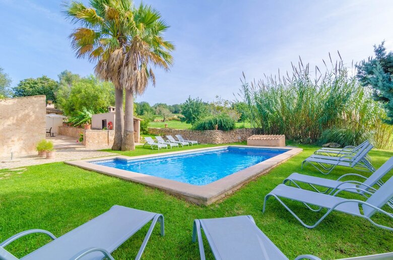 Apartamentos Agroturismo Es Pla de Llodra (Sa Soll)