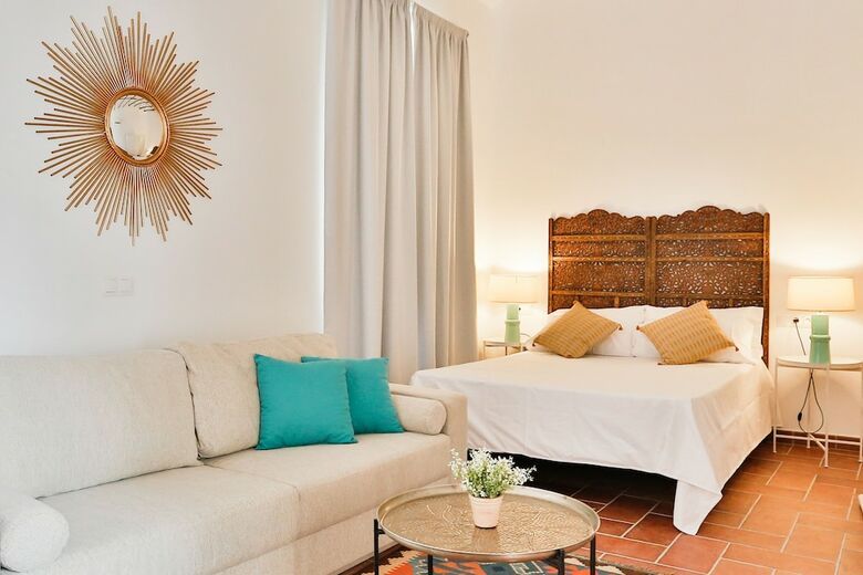 Apartamentos Oyo Urban Vida Alc�zar