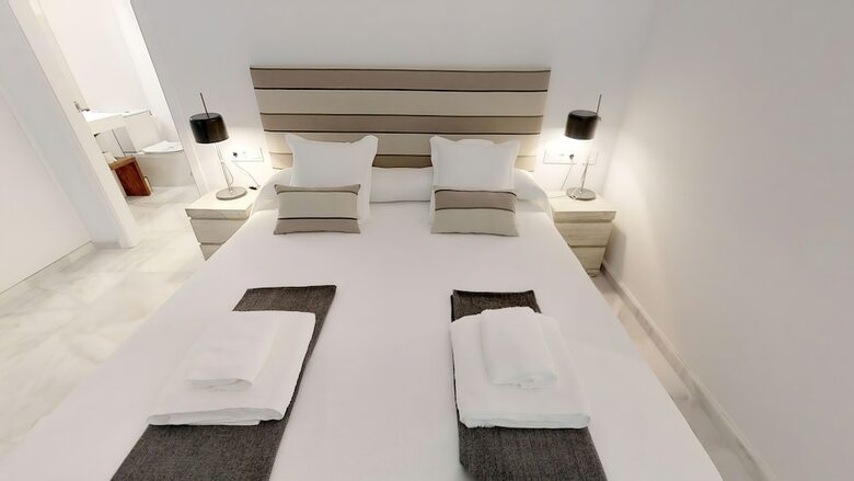 Apartamentos Sevilla Luxury Rentals - Catedral