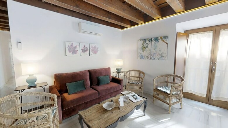 Apartamentos Sevilla Luxury Rentals - Catedral