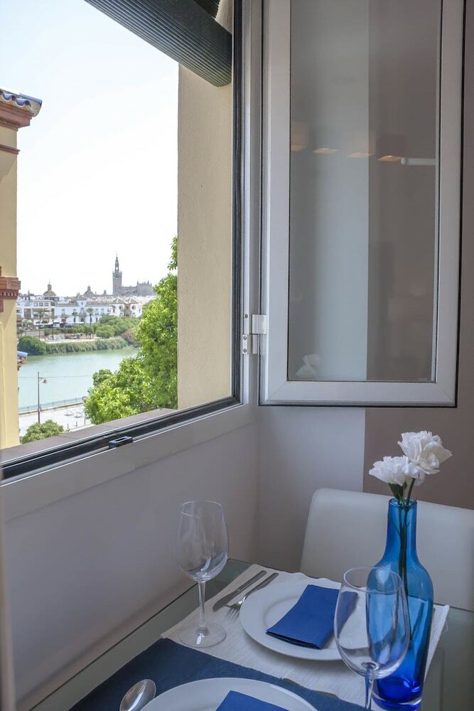 Apartamentos Triana Sky View By Valcambre