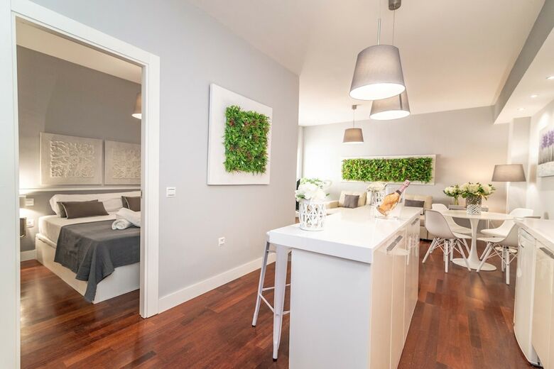 Apartamentos Letmalaga Victoria Garden
