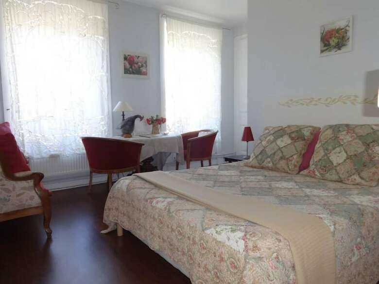 Maison D'h�tes Des Toits En Ville B&B