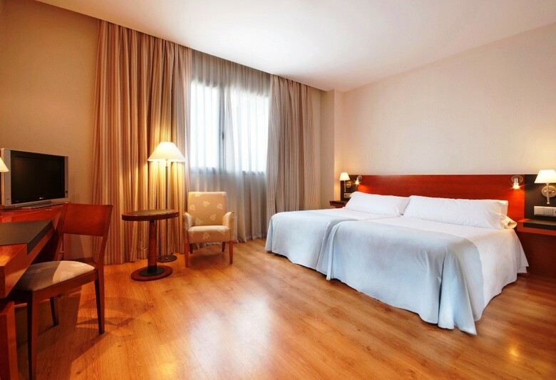 TRYP Valencia Oceanic Hotel