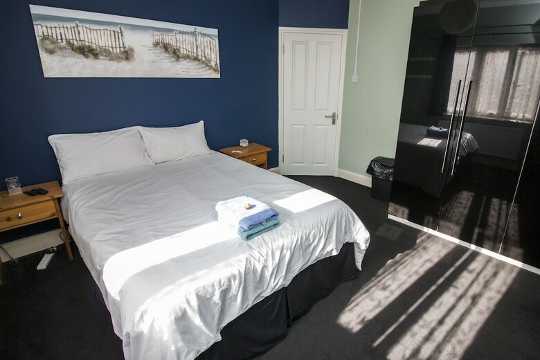 Beautiful Rooms Near Excel Center