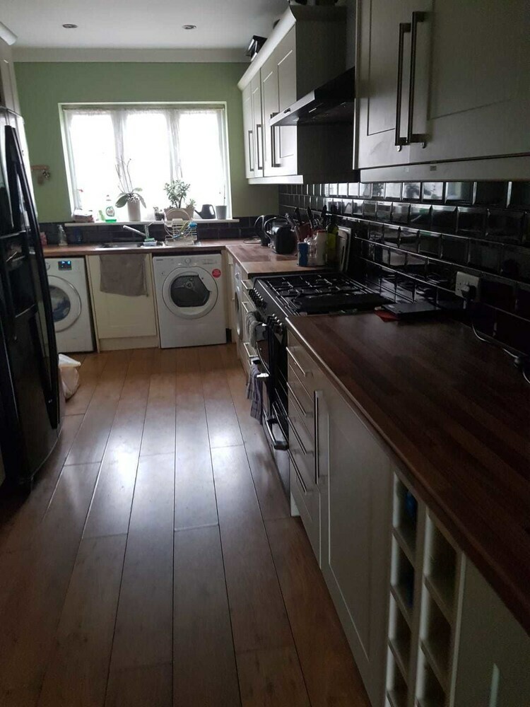 Beautiful Rooms Near Excel Center