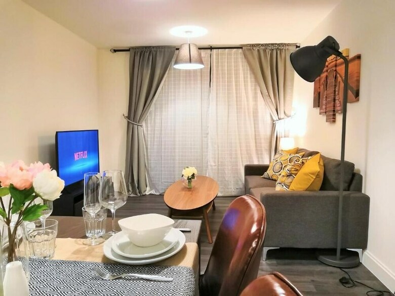 Comfy City Center Apartment