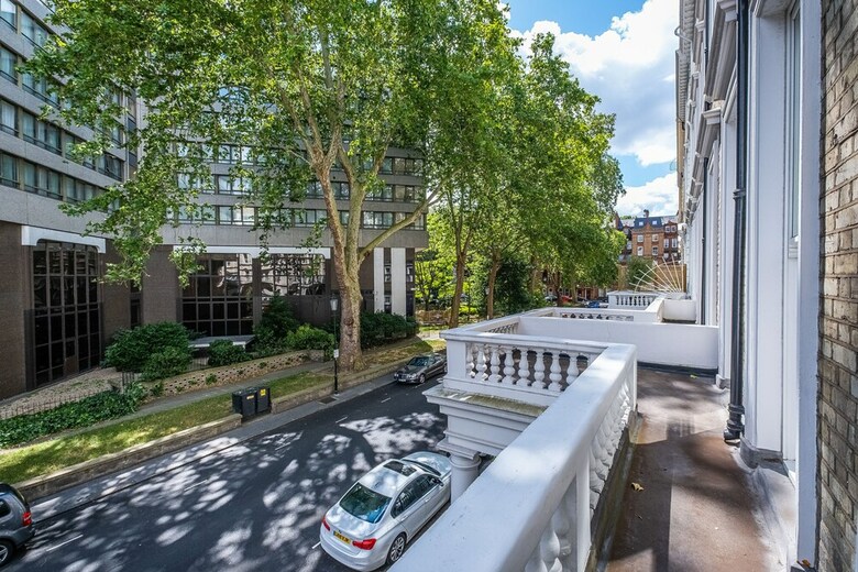 Lak Serviced Apartments