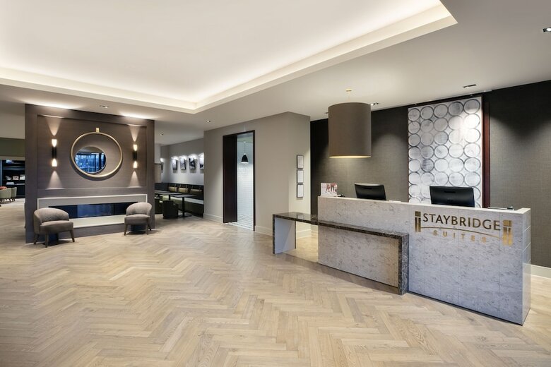 Aparthotel Staybridge Suites London Heathrow - Bath Road