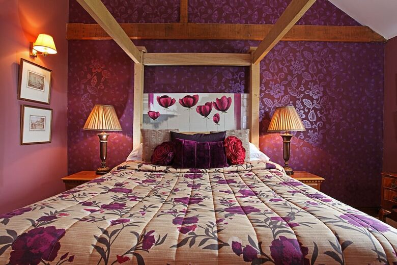 Cornfields Hotel & Restaurant