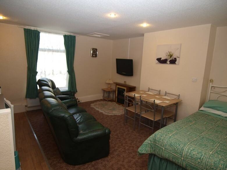 Waverley House Apartments