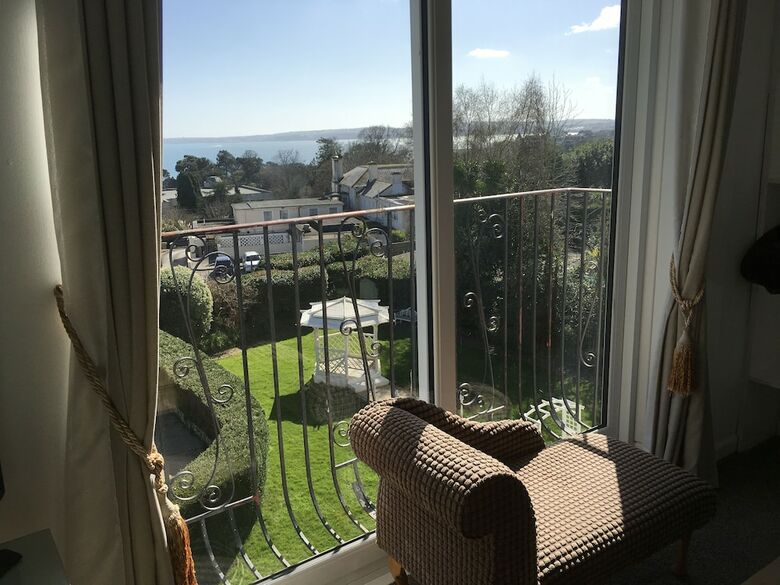 Nethway Hotel