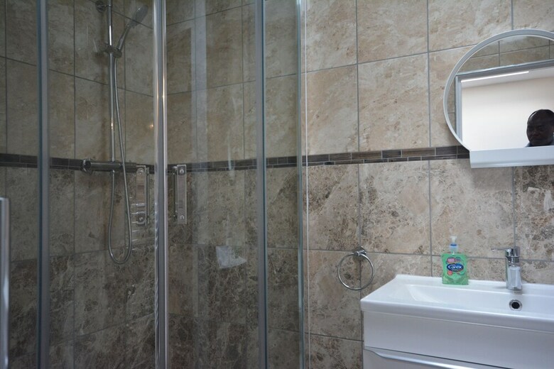 London Luxury 7 Bedroom Holiday Let