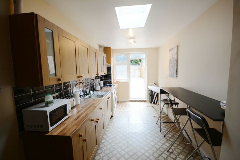 London Luxury 7 Bedroom Holiday Let
