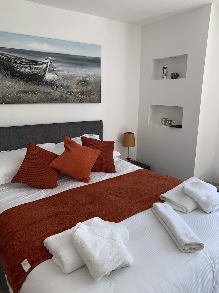 Apartamentos Kennedy House - Beachfront
