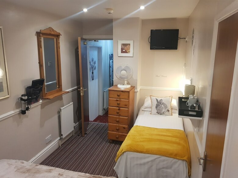 Rock Dene Hotel