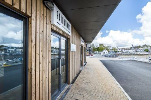 Hotel No 6 Ocean Cabins - Saundersfoot Harbour - Saundersfoot
