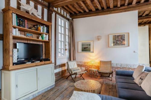 Apartamento The Charming Wood - 2ch - 76m2 - Full Center Town