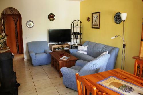 Riumar 'marmotta', 500m To Beach, Private Pool, On-site-service, Dog Beach