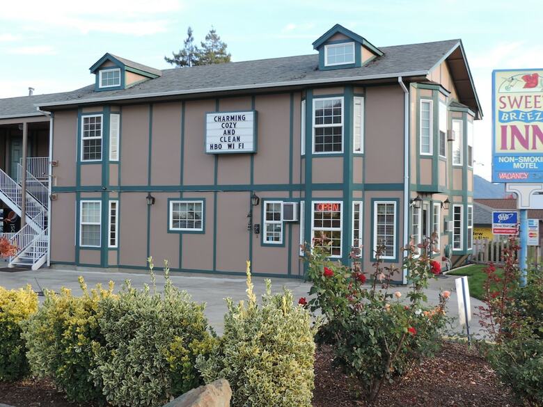Motel Sweet Breeze Inn