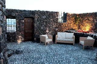 Apartamentos Santorini Heritage Villas & Mansions