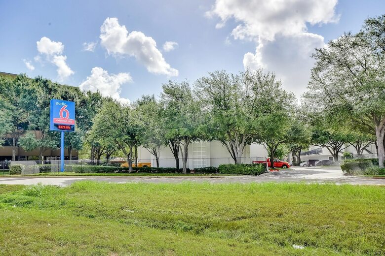 Motel Studio 6 Houston, Tx - Hobby South
