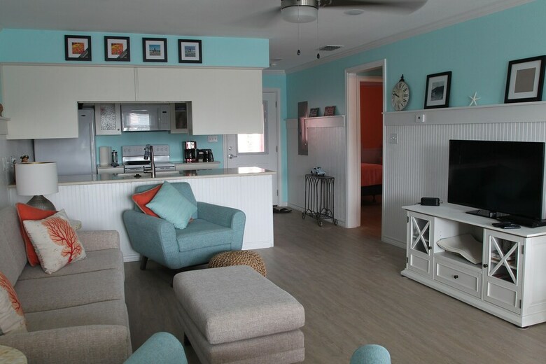 Aparthotel Executive Keys Condominiums On The Beach