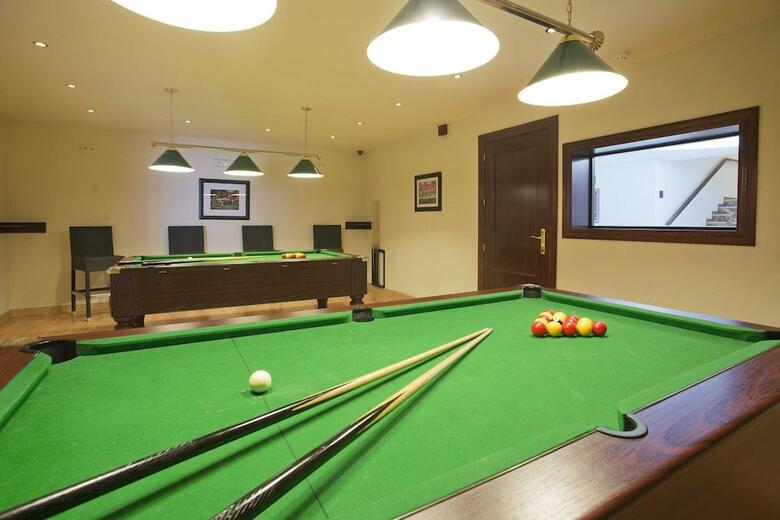 Sunset Beach Club Hotel Apartments