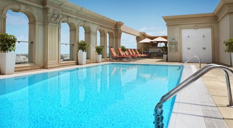 Hotel Villa Rotana Suites