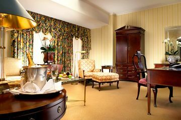 The Omni King Edward Hotel