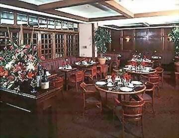 Hotel Banff International