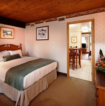 Hotel Charlton's Cedar Court