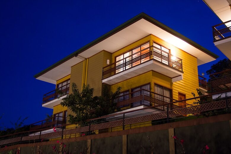 Hotel Ficus Sunset Suites