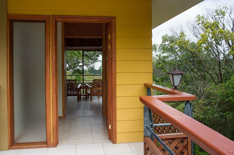Hotel Ficus Sunset Suites