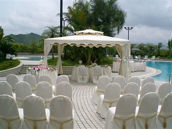 Hotel Harbour Plaza Resort City