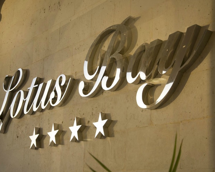 Hotel Lotus Bay Resort And Spa