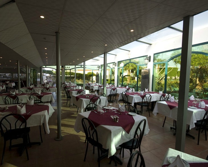 Hotel Lotus Bay Resort And Spa