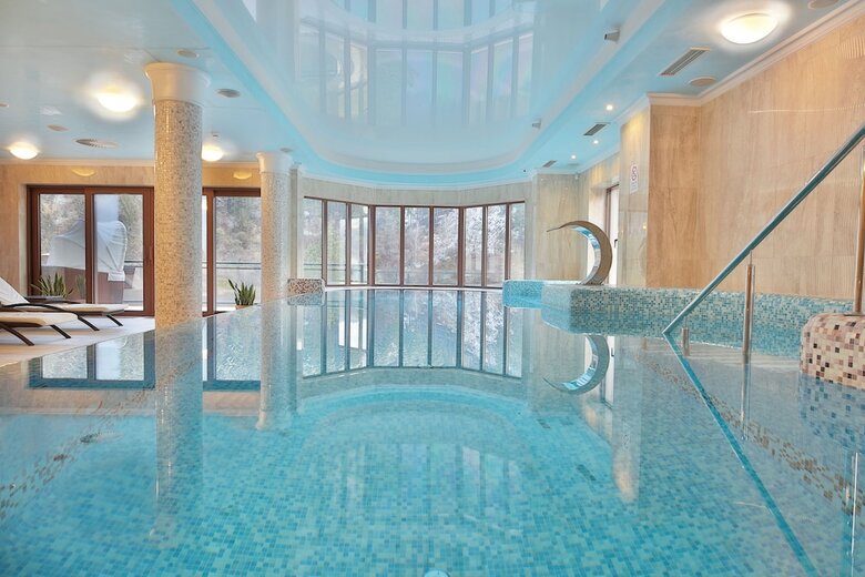 Hotel Retro Riverside Wellness Resort