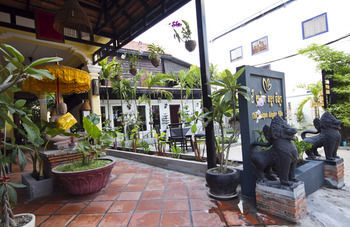 Hostal The Unique Angkor Villa