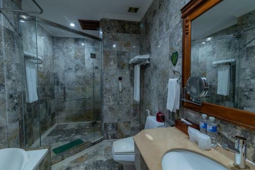 Hotel Empress Angkor Resort And Spa