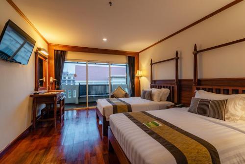 Hotel Empress Residence Resort And Spa