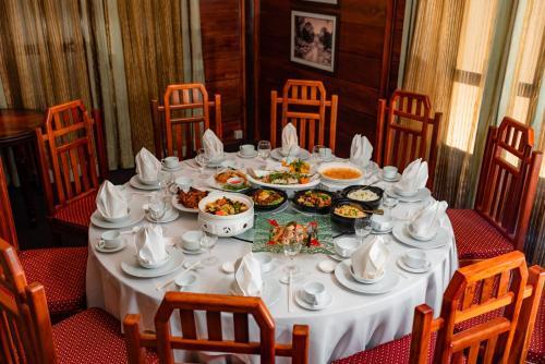 Hotel Empress Residence Resort And Spa