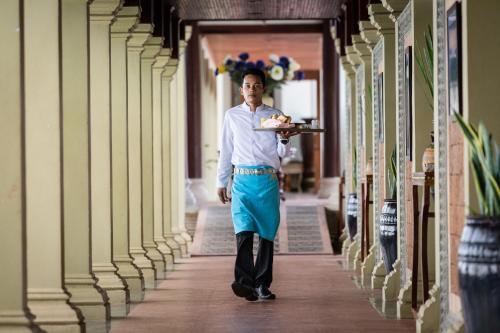Hotel Empress Residence Resort And Spa
